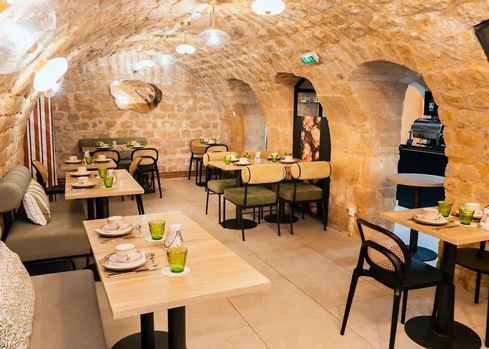 Moris Grands Boulevards Paris